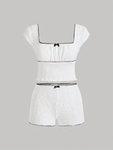 Ladies' White Jacquard Bow Decorated Top And Slim Fit Shorts Set